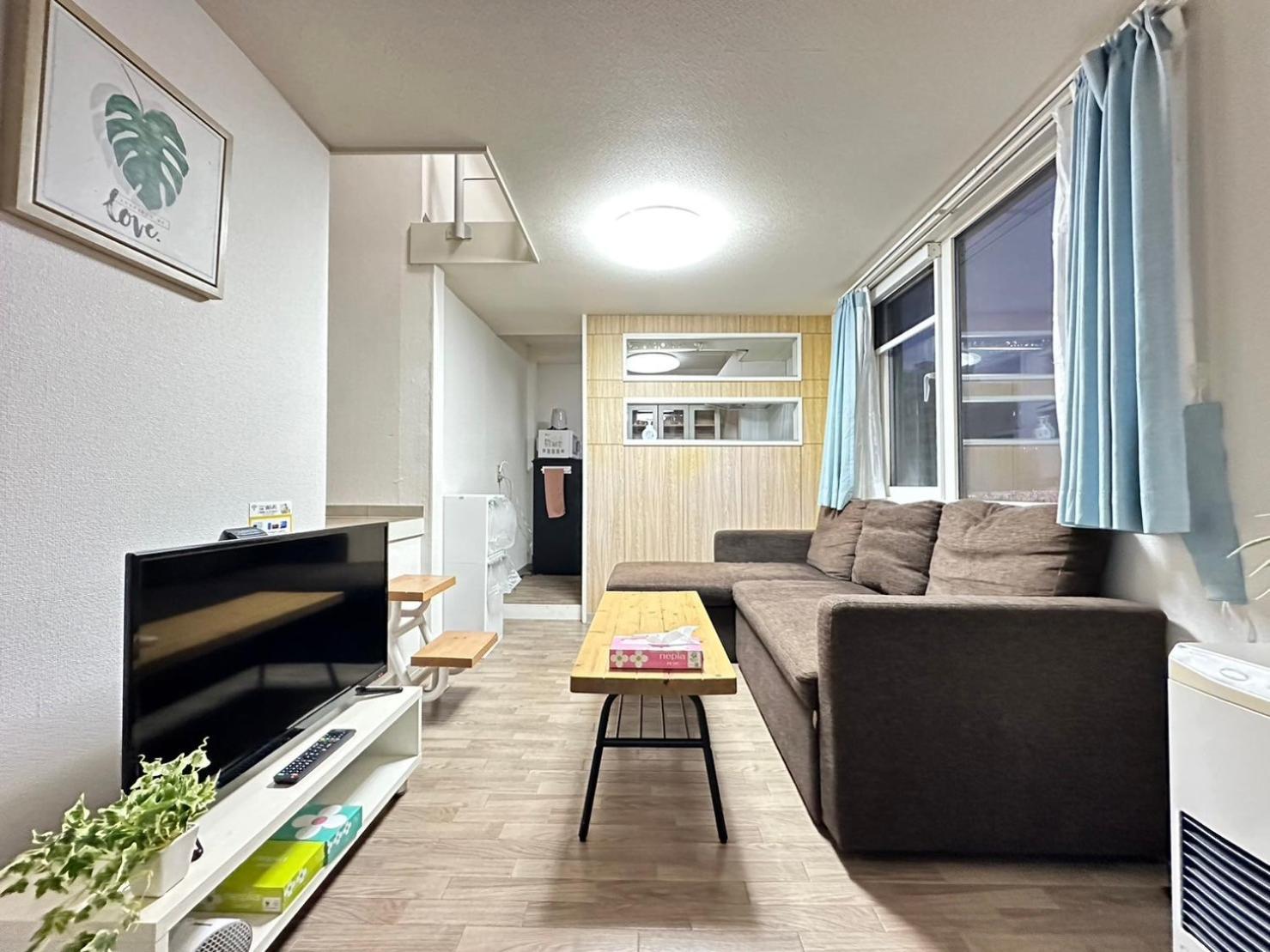 Апартаменти Ams Hiragishi 11 Rm 502 平岸駅から3分 解放感あって明るいお部屋 家族やお友達と 札幌ドームや中心部まで1駅 Екстер'єр фото