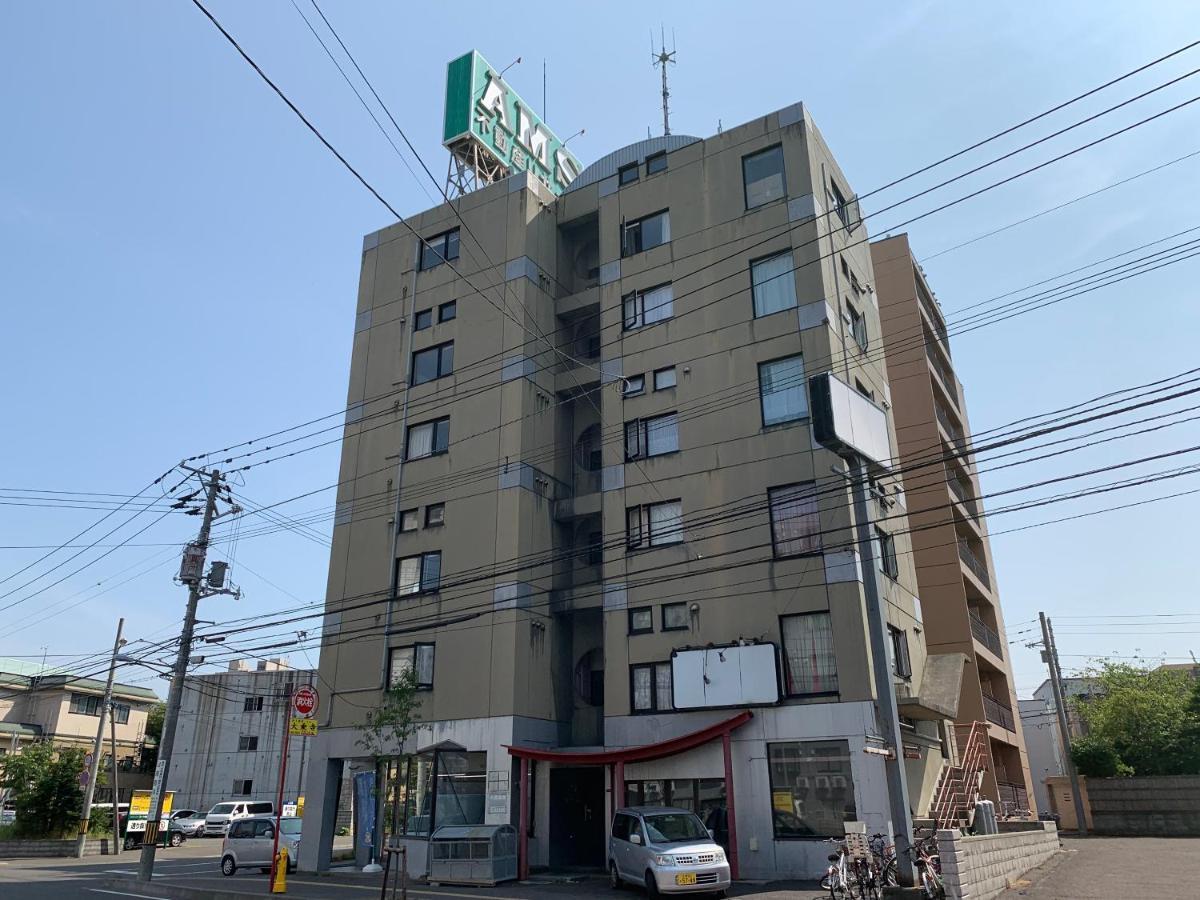 Апартаменти Ams Hiragishi 11 Rm 502 平岸駅から3分 解放感あって明るいお部屋 家族やお友達と 札幌ドームや中心部まで1駅 Екстер'єр фото